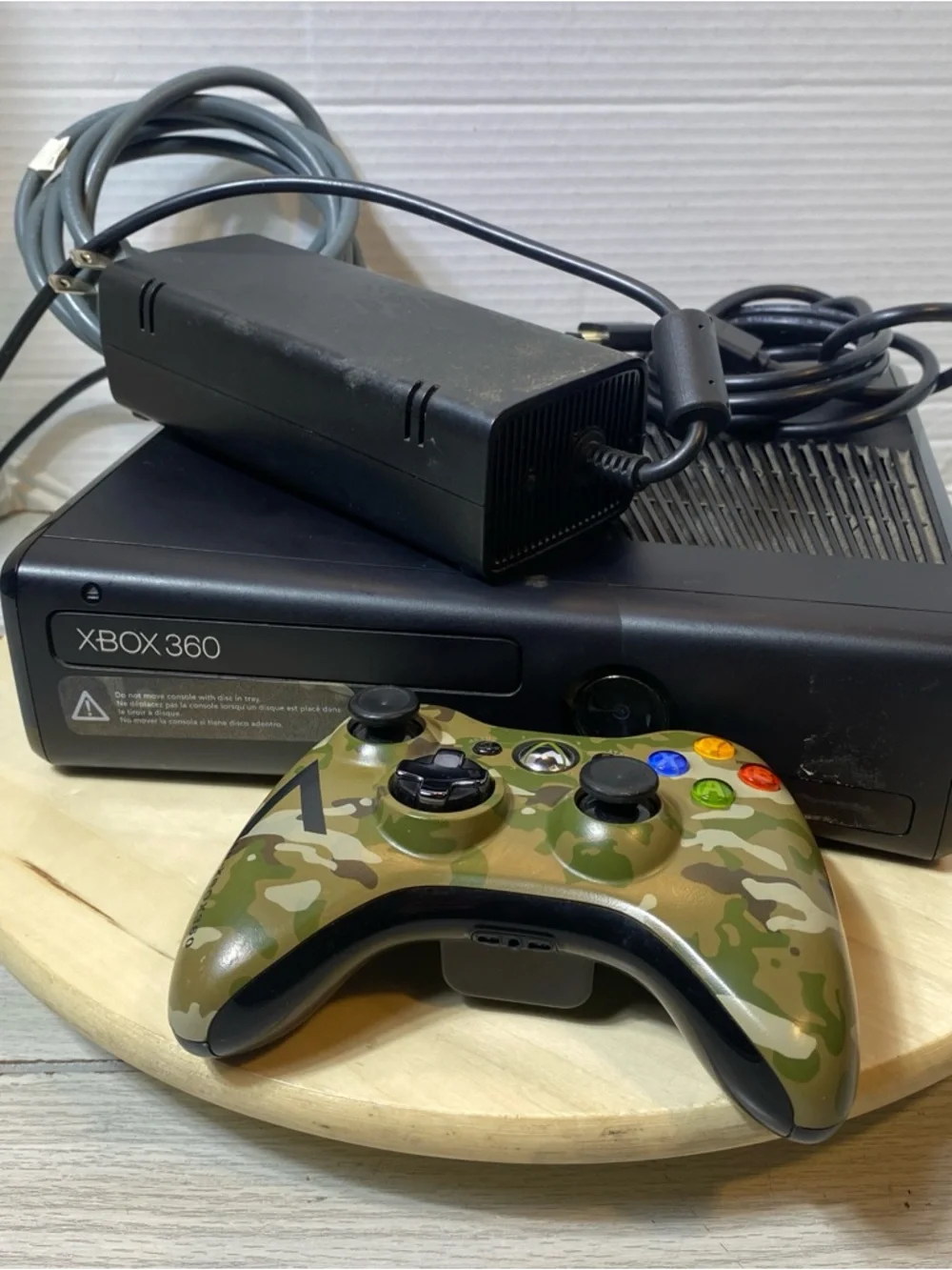 Microsoft Xbox 360 S Slim Model 1439 Console System Bundle - Works